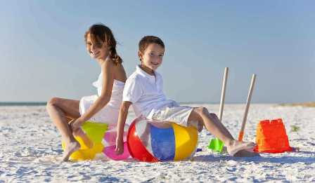 Детские игры на пляже: занятия для активного отдыха с пользой