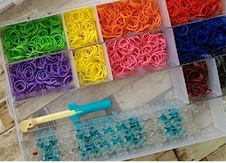 Набор Rainbow Loom (Радужки) - полезное и интересное хобби для вашего ребенка
