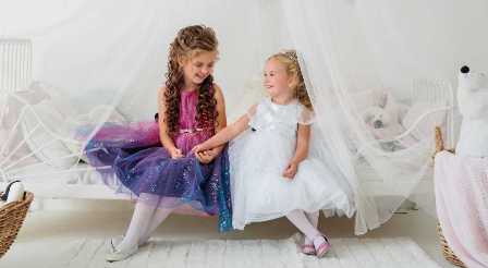 Как подобрать стильное платье для дочери