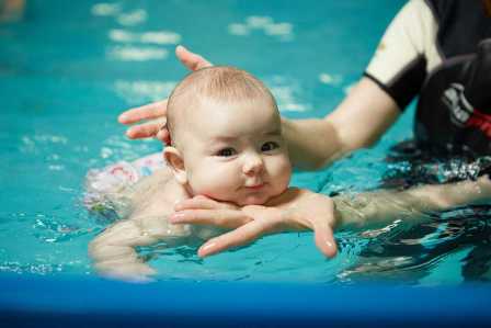 Польза водных процедур для малыша