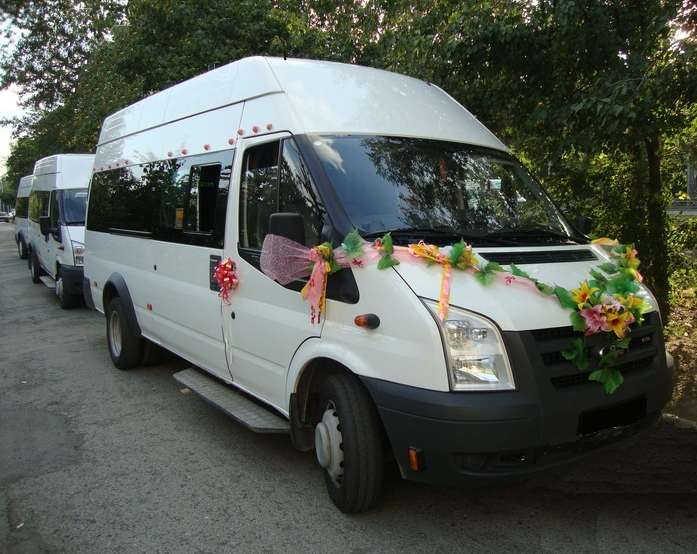 Аренда микроавтобуса на свадьбу