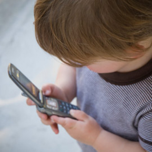 Выбор мобильного телефона для ребёнка. Какой мобильный телефон купить ребенку?